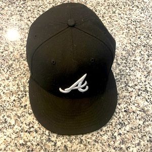 World Champion Atlanta Braves Black Baseball Cap size 7 3/4